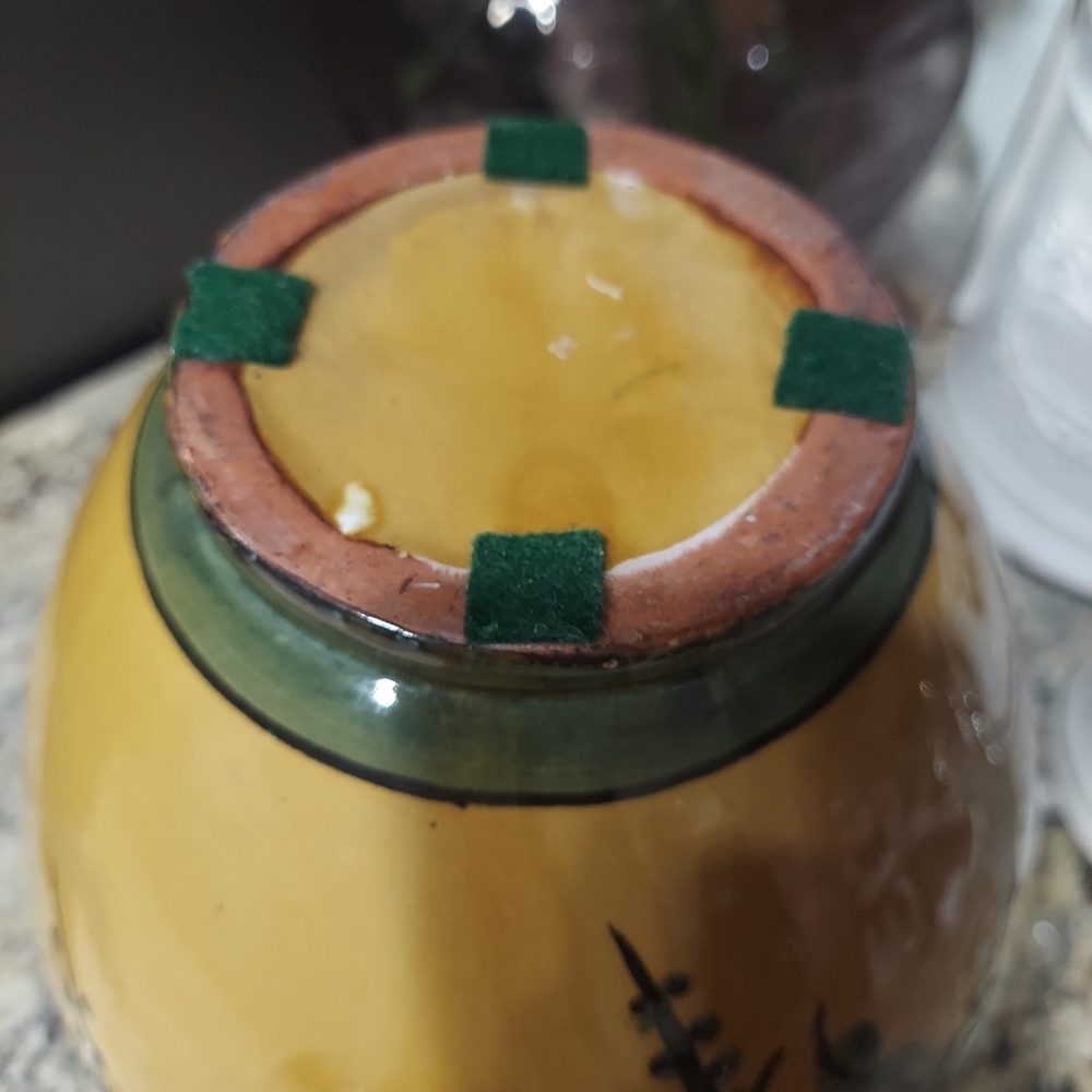 Ceramic Vase - Picture 6 of 11